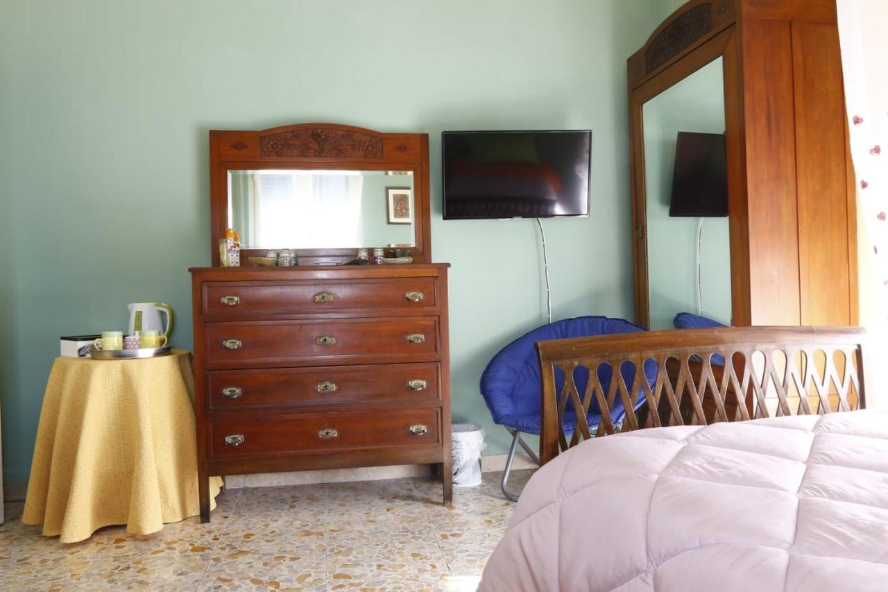 加里Casa Di Nonna Signorina住宿加早餐旅馆 外观 照片